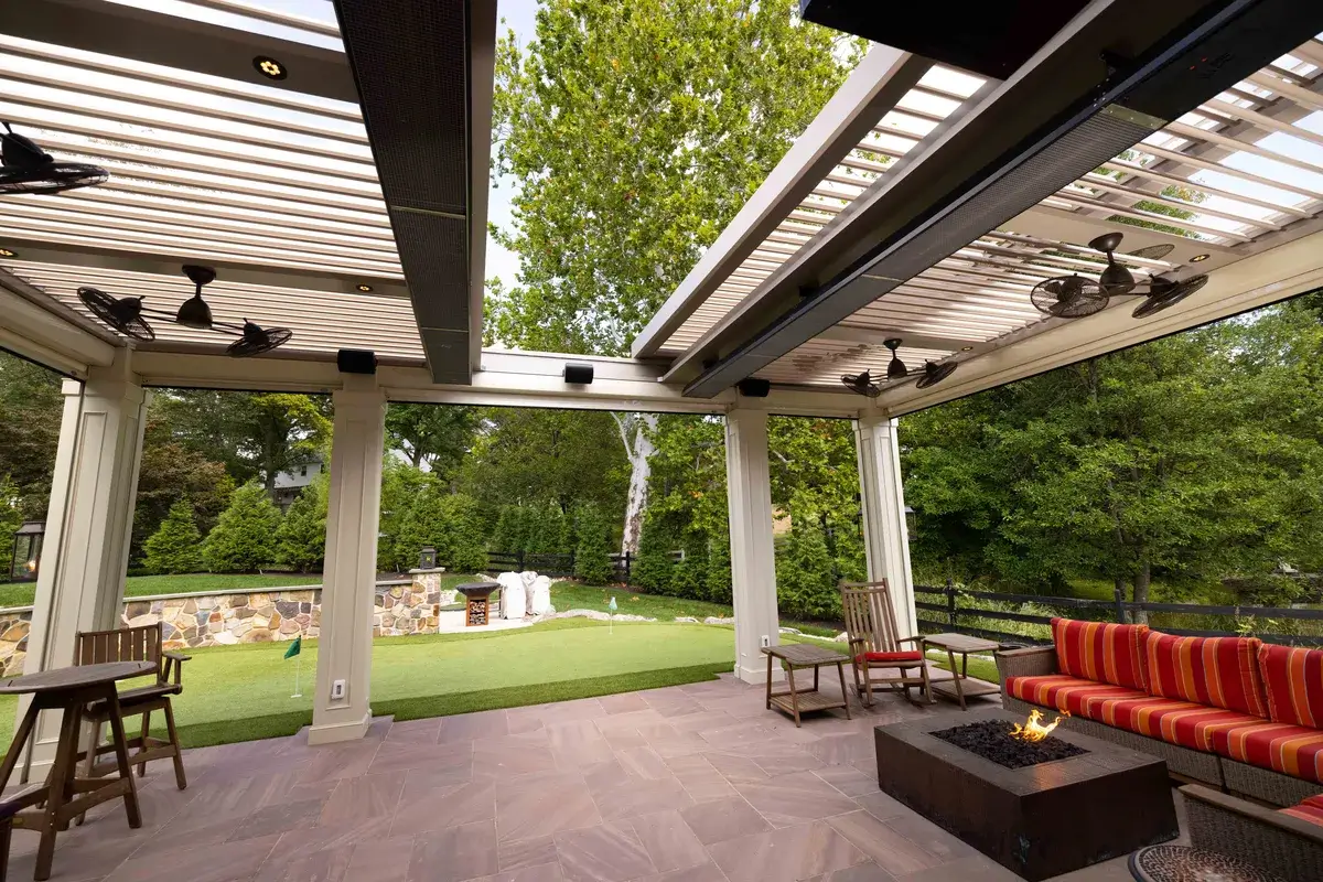StruXure Pergola X Pivot 6 Slide