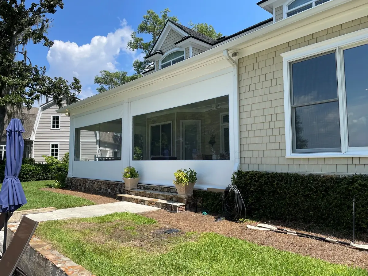 Fenetex Clear Vinyl Screen - Residential
