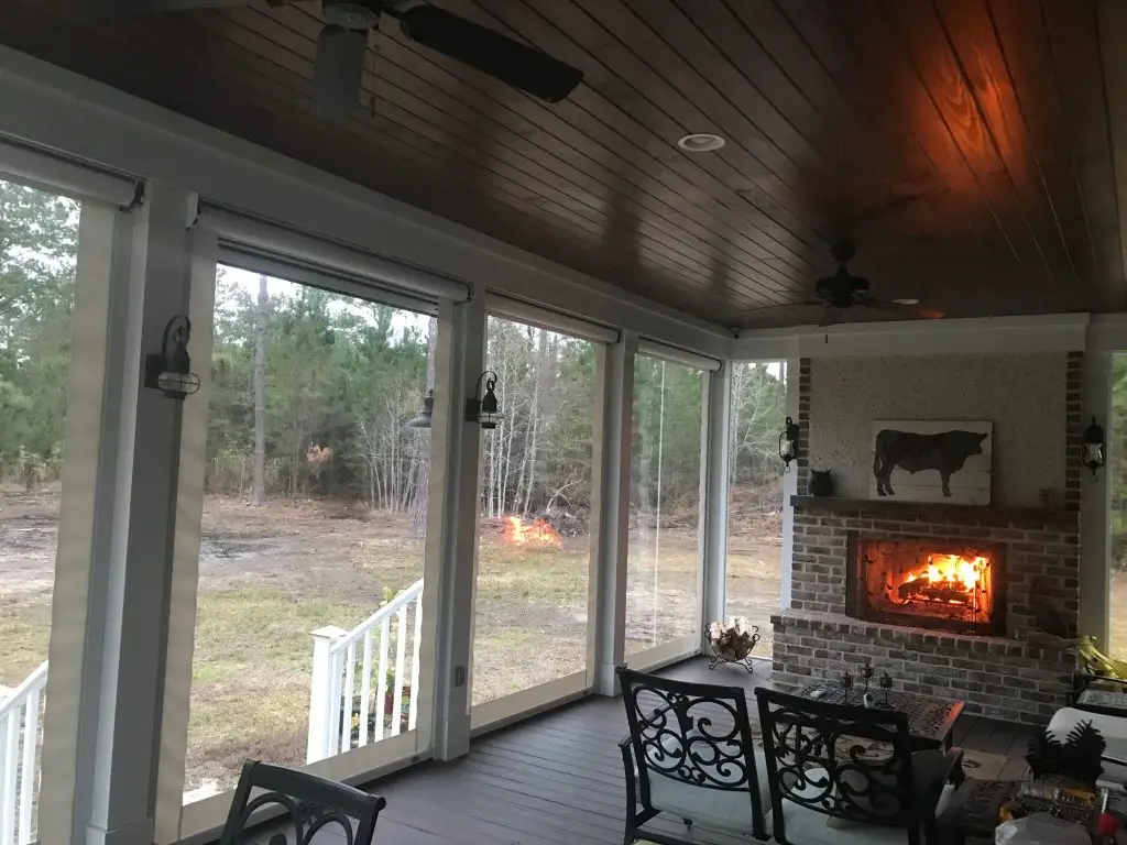 MagnaTrack Residential Vinyl Screen